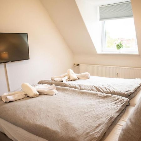 Wohnung Fuer 4 Gaeste In Laatzen Messe- Und Citynah Hanovra Exterior foto