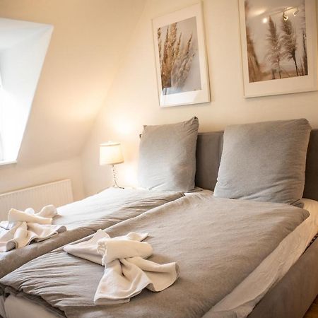 Wohnung Fuer 4 Gaeste In Laatzen Messe- Und Citynah Hanovra Exterior foto